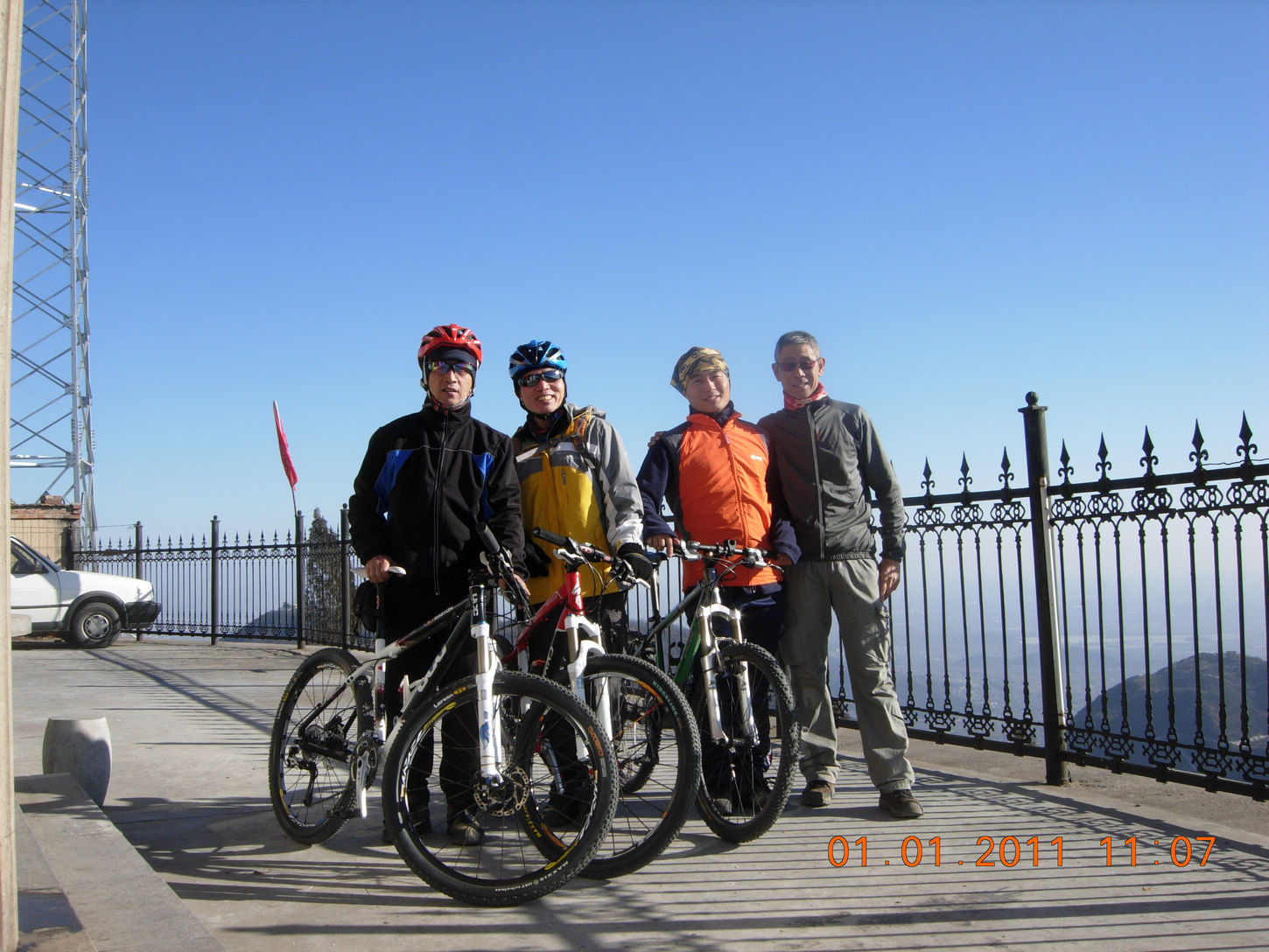 左1老赵 老林 玉米