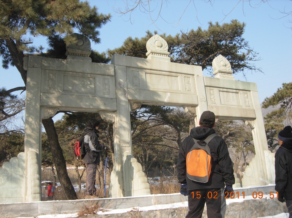 1913年任交通部总长、陆军部总长、财政部总长；1916年任税务处督办兼中国银行总裁。因支持袁世凯称帝，1916 ...