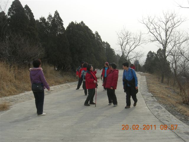 110220 爬香山 034.jpg