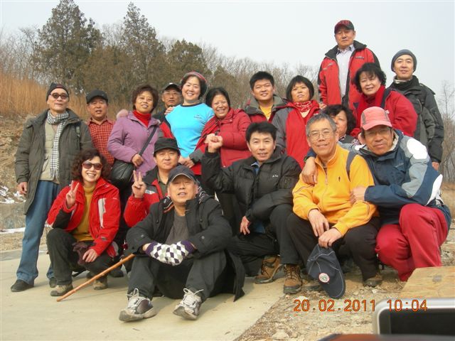 110220 爬香山 037.jpg