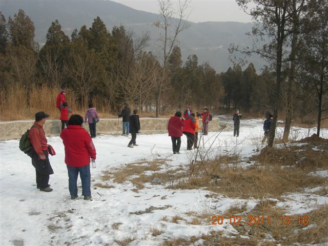 110220 爬香山 046.jpg