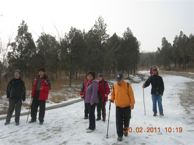 110220 爬香山 053.jpg