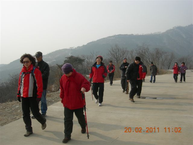 110220 爬香山 082.jpg