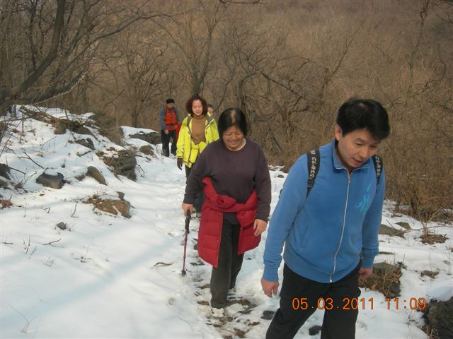 110305  爬东山 048.jpg