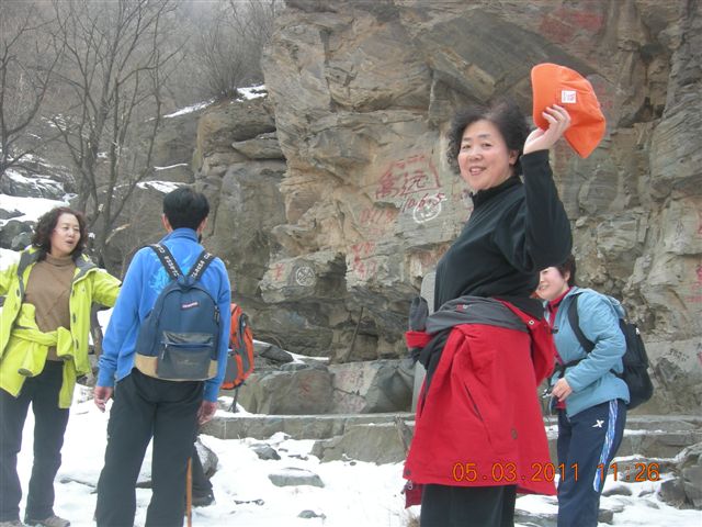 110305  爬东山 059.jpg