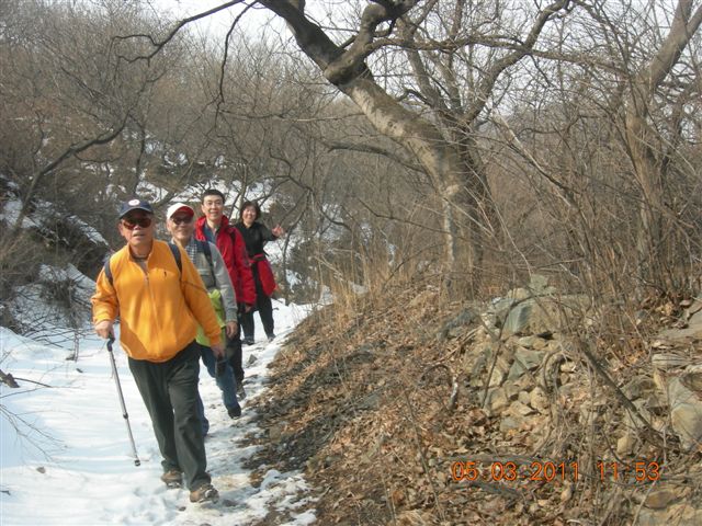 110305  爬东山 069.jpg