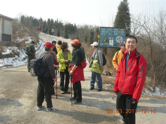 110305  爬东山 095.jpg