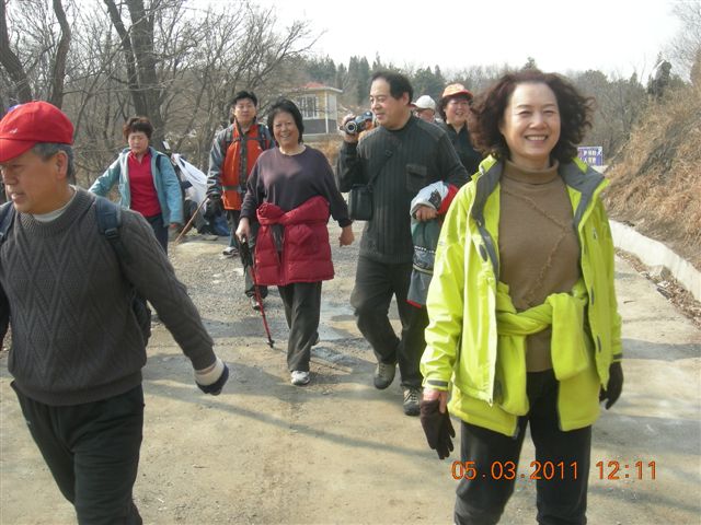 110305  爬东山 096.jpg