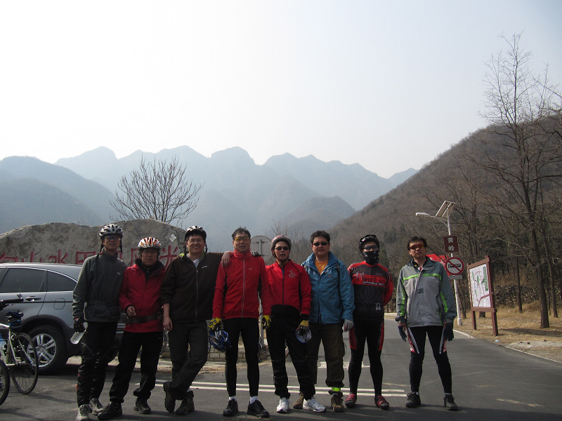 2011年第二次骑行：东方红，三人行 017.jpg