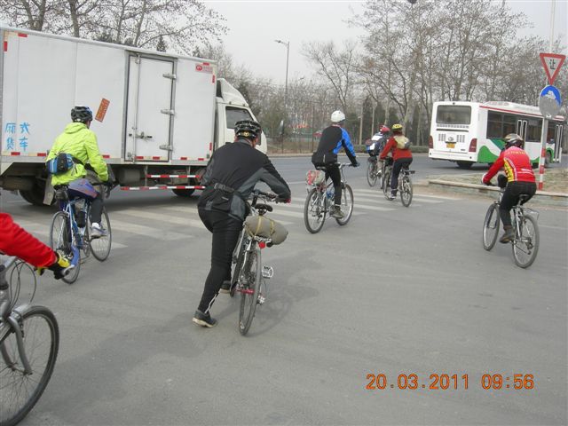 110320  稻香湖骑行 002.jpg