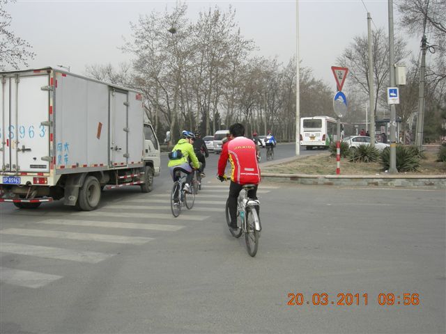 110320  稻香湖骑行 003.jpg