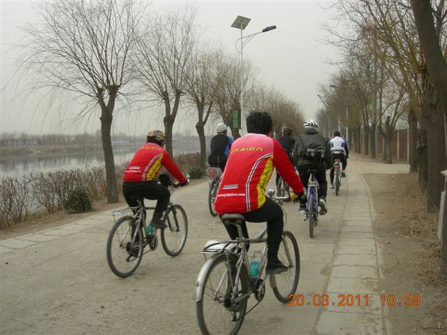 110320  稻香湖骑行 028.jpg