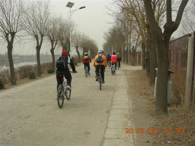 110320  稻香湖骑行 029.jpg