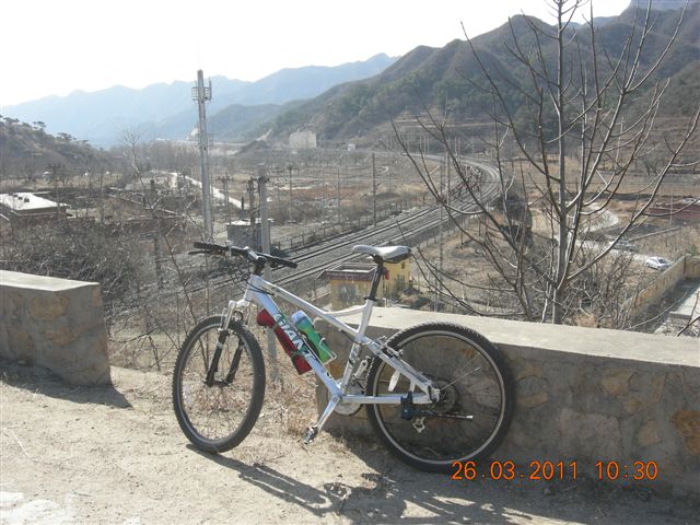 110326  银山塔林骑行 018.jpg