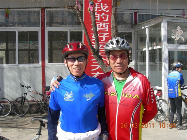 110326  银山塔林骑行 023.jpg