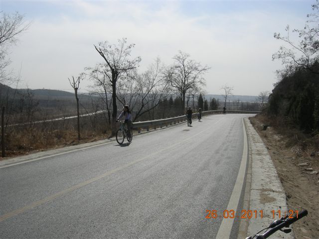 110326  银山塔林骑行 030.jpg