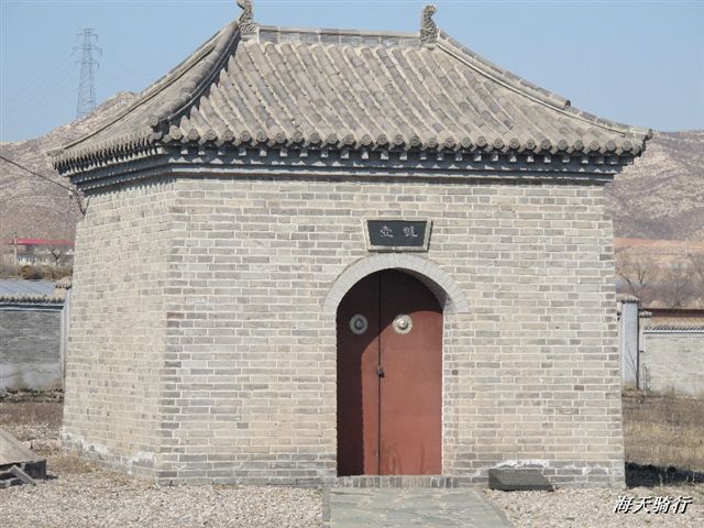 BigBull_110404  苏 377.jpg