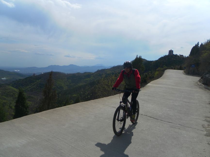 凑合那个回大路 飚一个