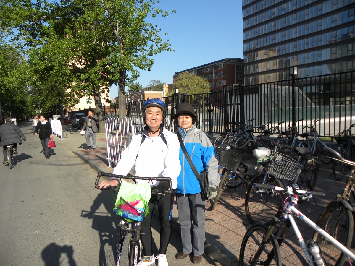 大成车友是头一次参加风云活动，老伴来看看。