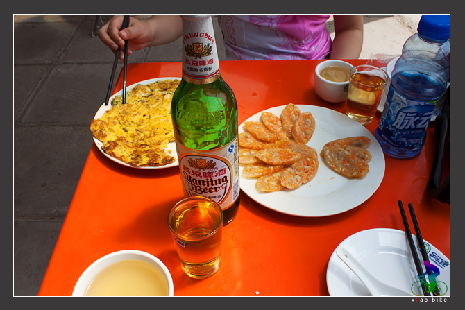 17几个小菜一瓶啤酒.jpg