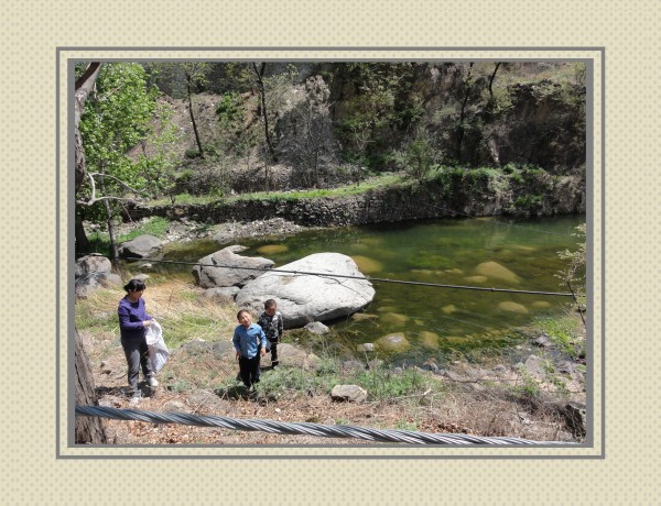 途中很美的小湖