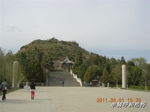 BigBull_骑行呼和浩特 200.jpg