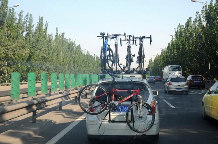 由于您遮挡号牌 请到北京市交管局接受处罚:D