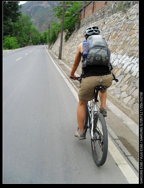 温大哥骑车去过珠峰脚下