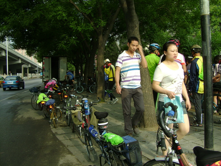 航天桥七点集合