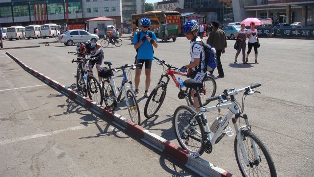 不过还好，我们已经上路。