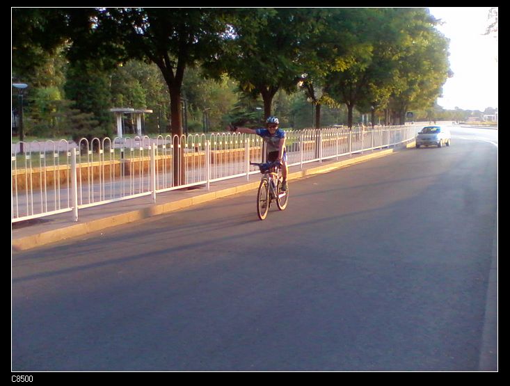 nEO_IMG_2011-06-12 19.02.48.jpg