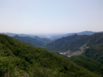 山景，远方可以看到水闸