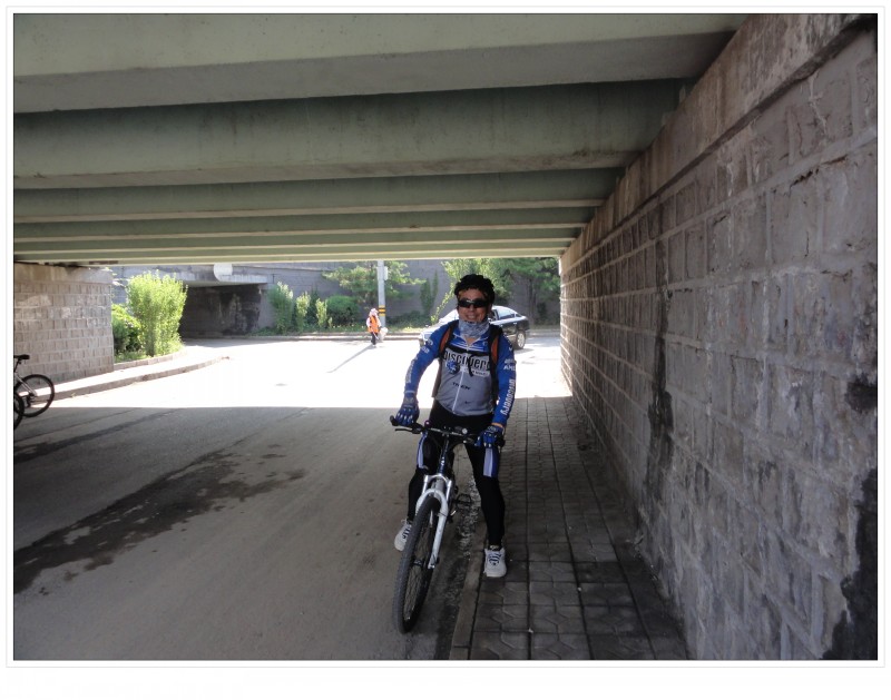 子孑车友到达环岛