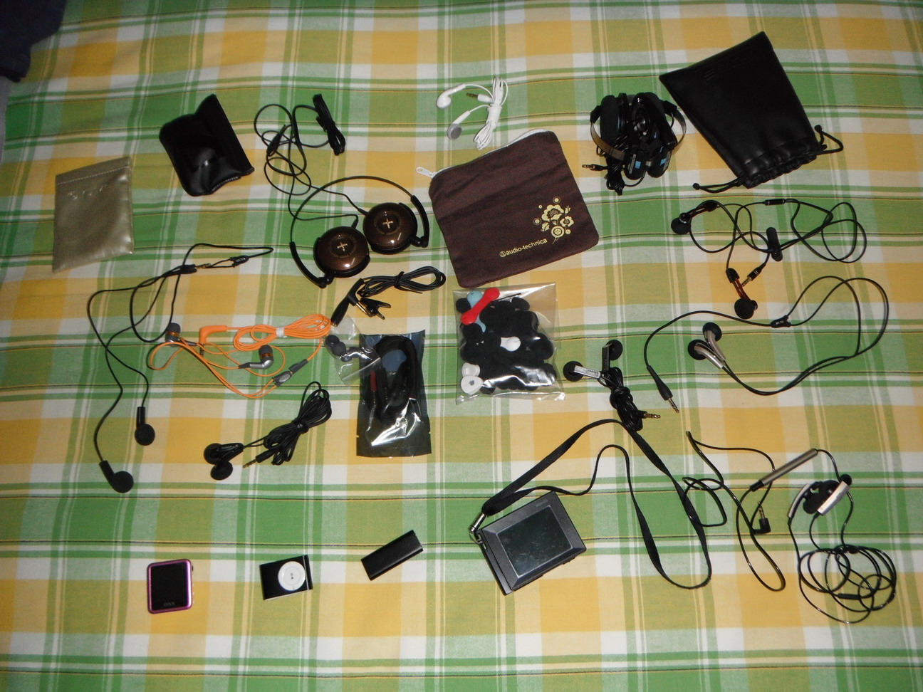 新货和以前买的各种小东西的合影