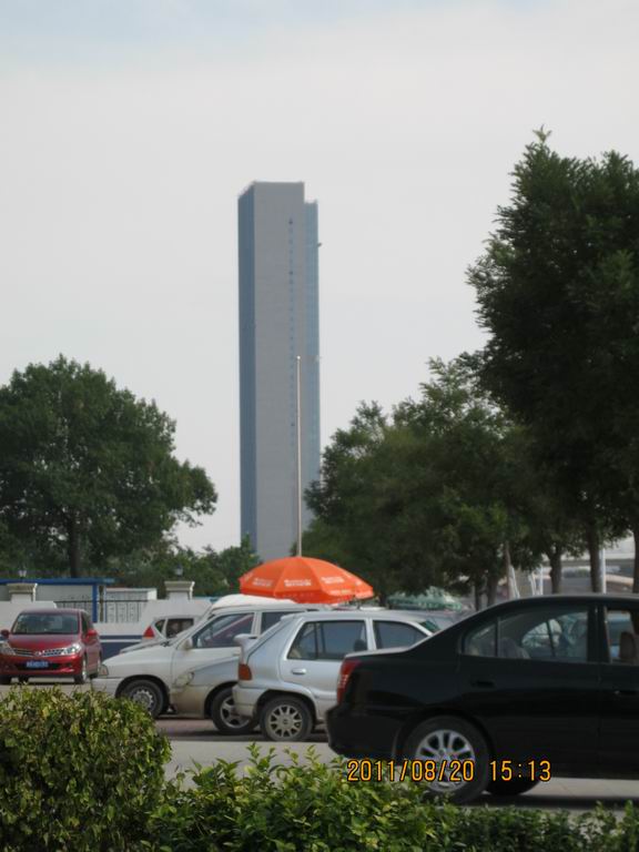 挺高一楼，不知道啥名字