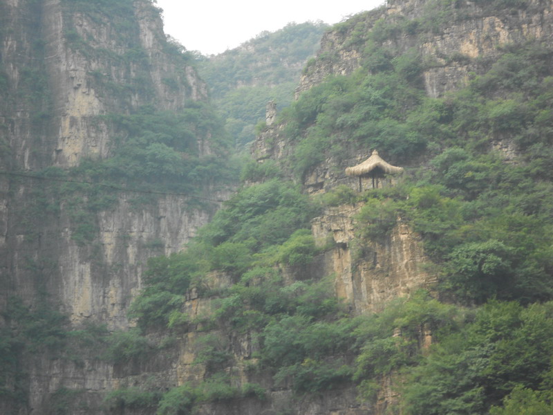 2011.8.27.龙庆峡。玉度山 (83)_缩小大小.JPG
