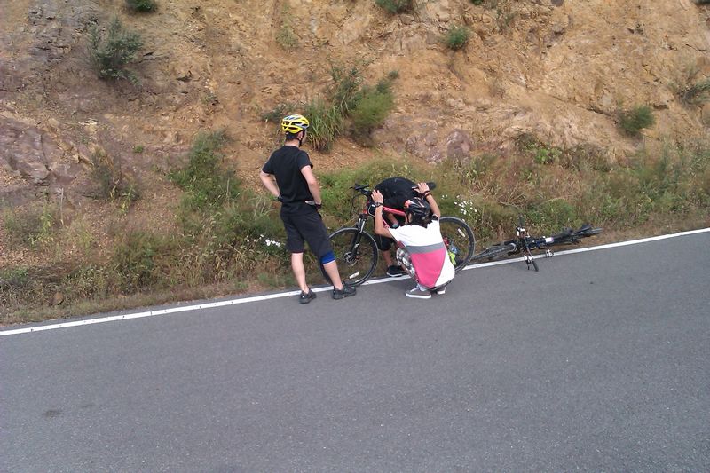 禅房 老白的车车出了点问题