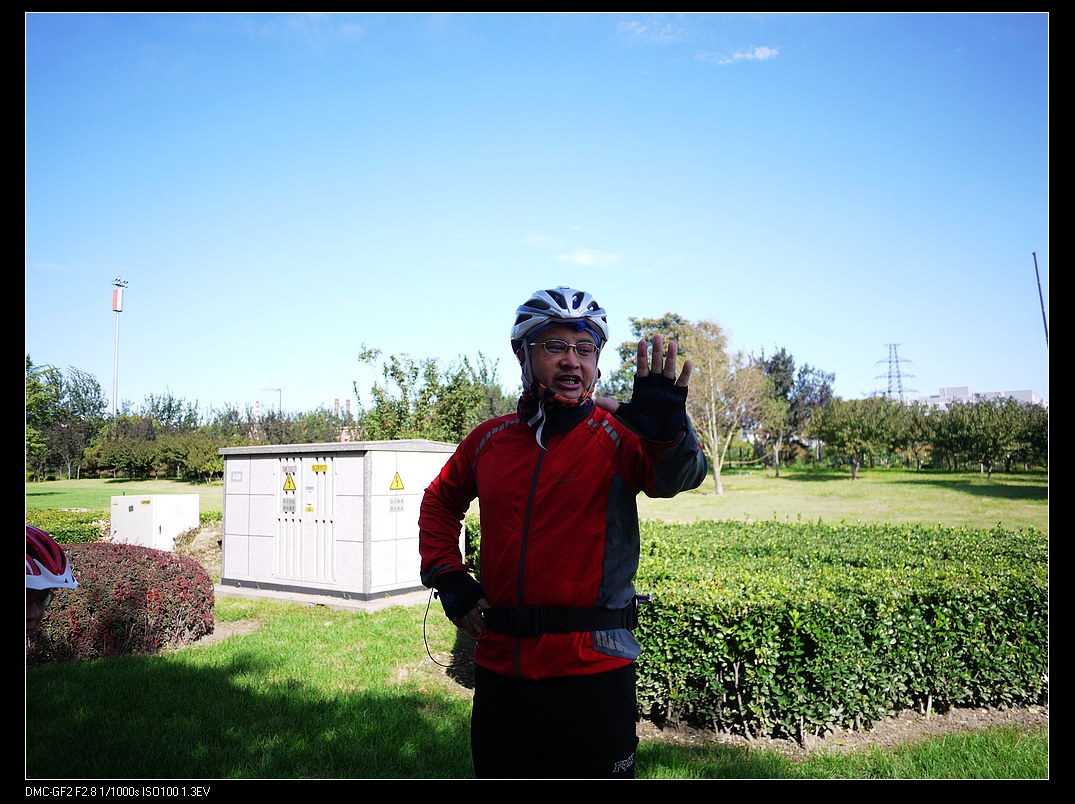 同志们，像我开炮！