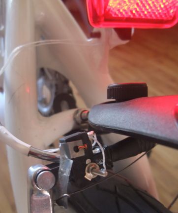 刹车时开关状态