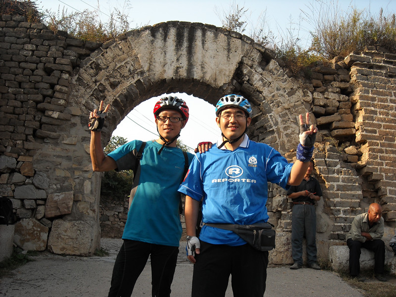 小追一把和我在长峪城某券门