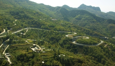 爬过的山路.jpg