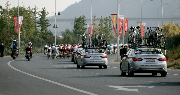 2011环法自行车环京赛15_调整大小_调整大小.jpg