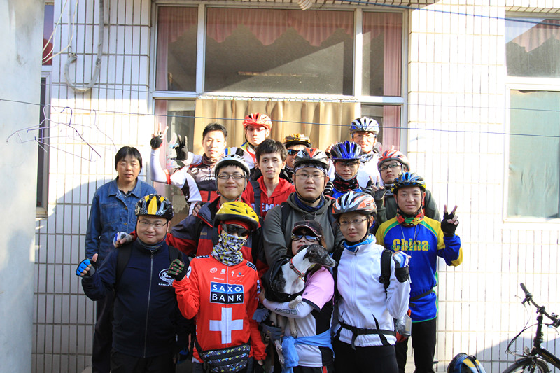 与老板娘的合影