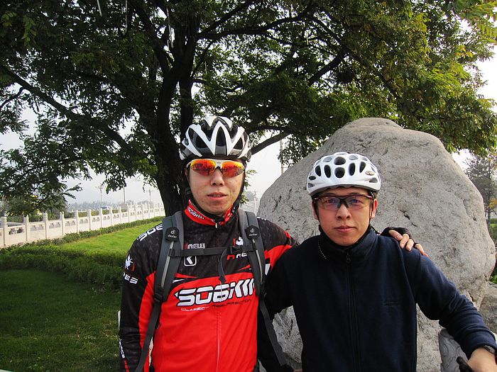 天津金姓车友和腿太粗