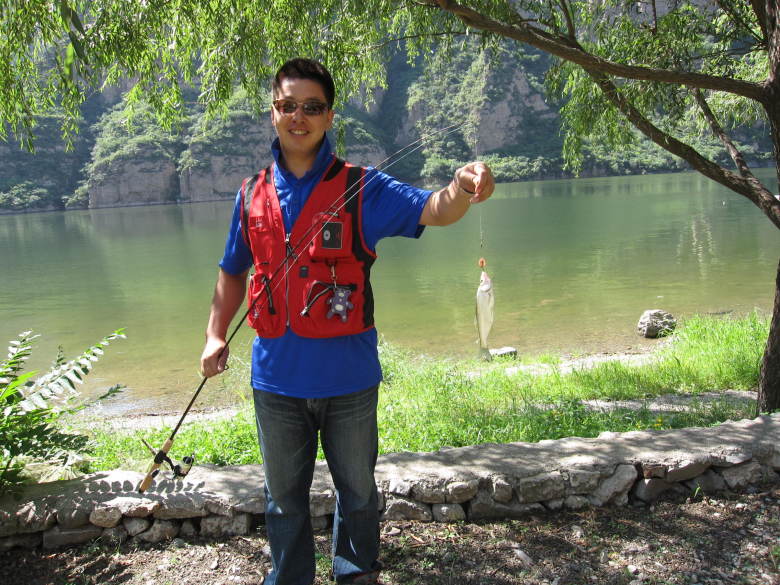 路亚钓法，头天买杆，第二天上鱼。