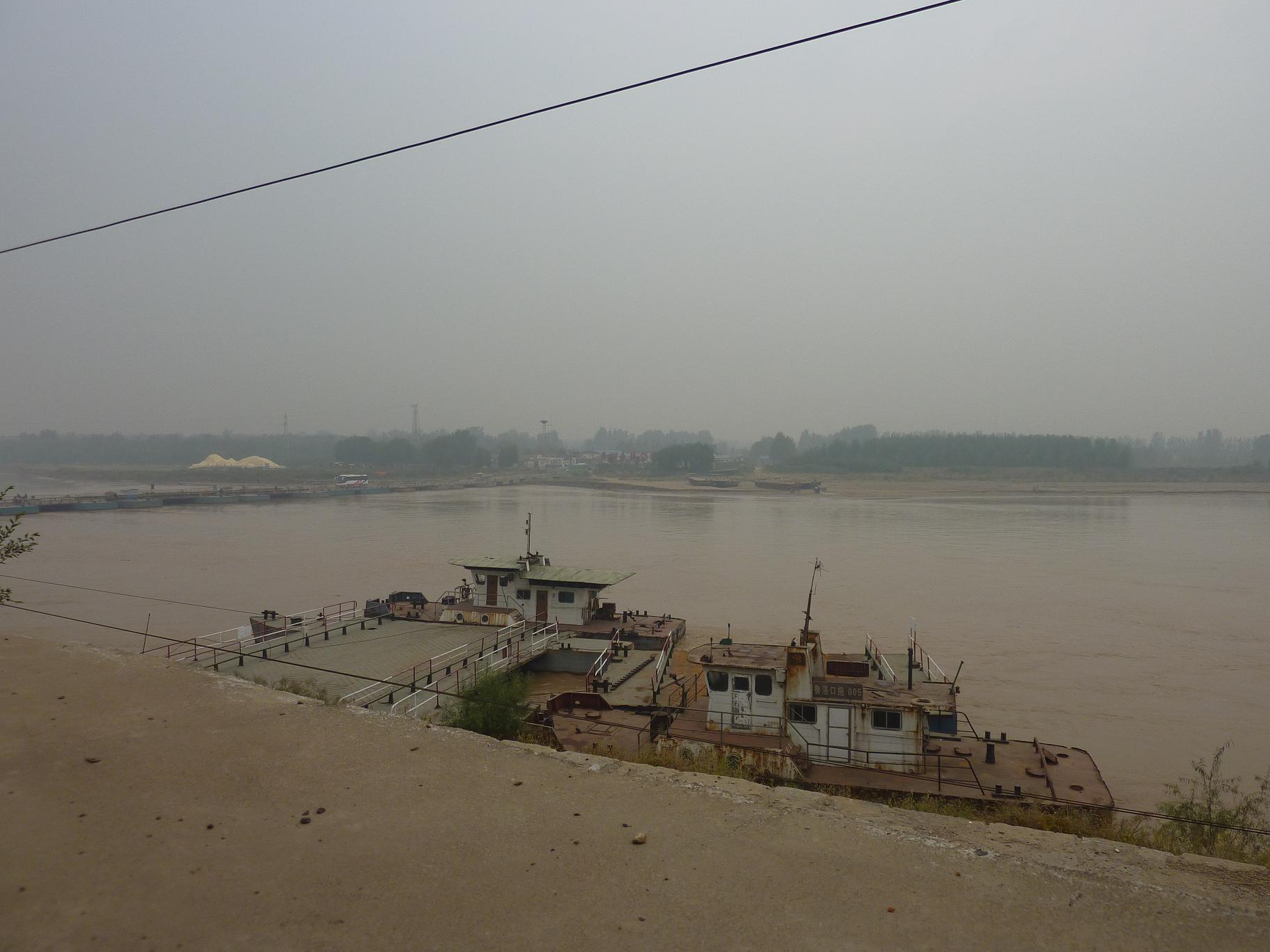 昨天吃的“糖醋黃河大鯉魚”不是這打上來的吧？呵呵