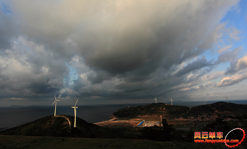 日落下的月牙湾