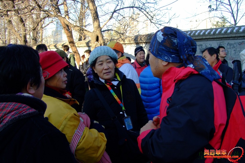 公交车怎么还不来急死了