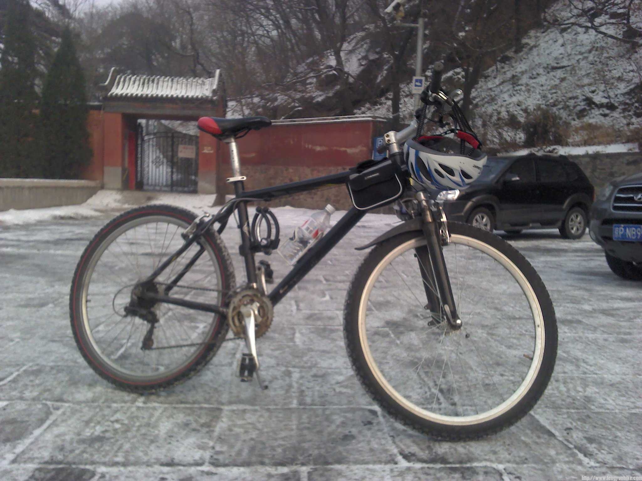 我的车，在戒台寺