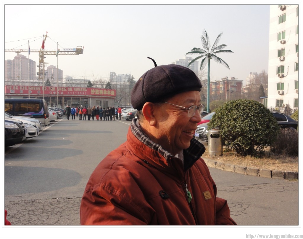 骑乐队李建中队长